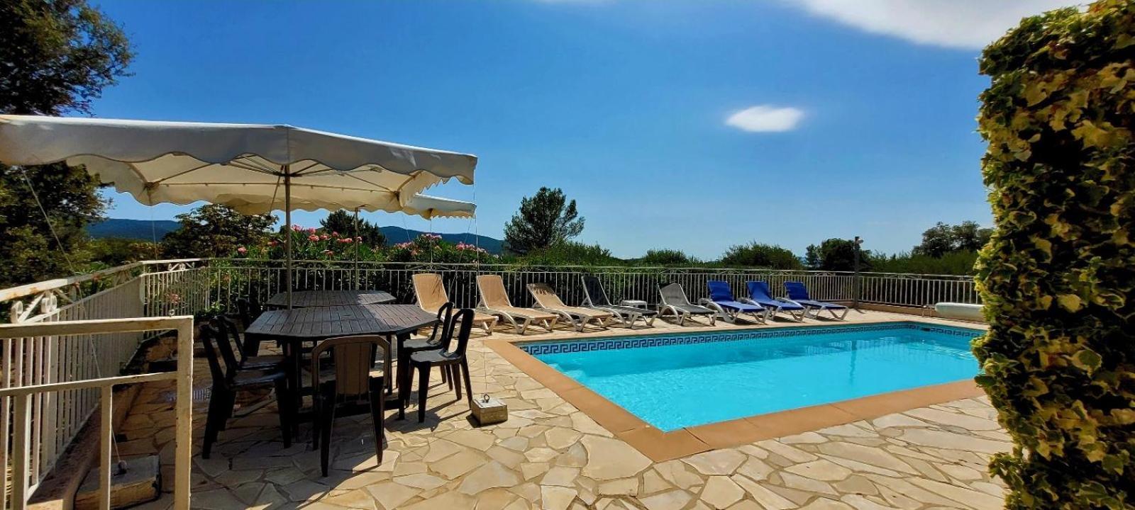 Au Petit Bonheur Villa Carnoules  ภายนอก รูปภาพ